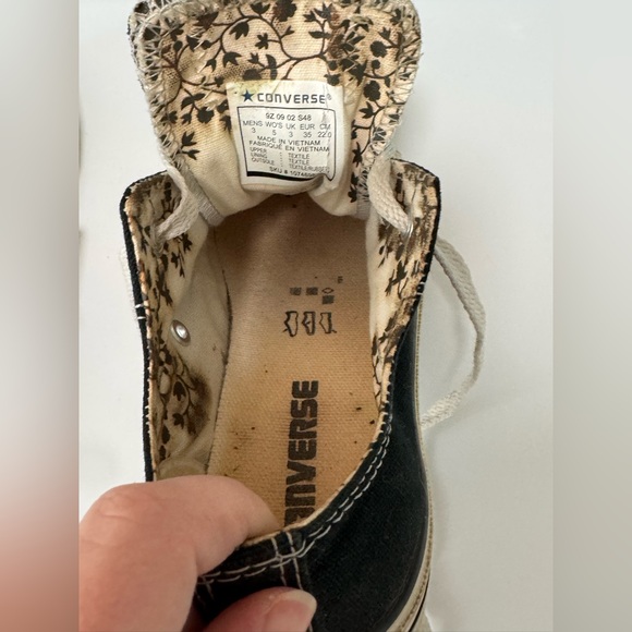 Converse Black Low Top Chuck Taylor ALL STAR ⭐️ Sneakers / women’s size 5 - Picture 10 of 12